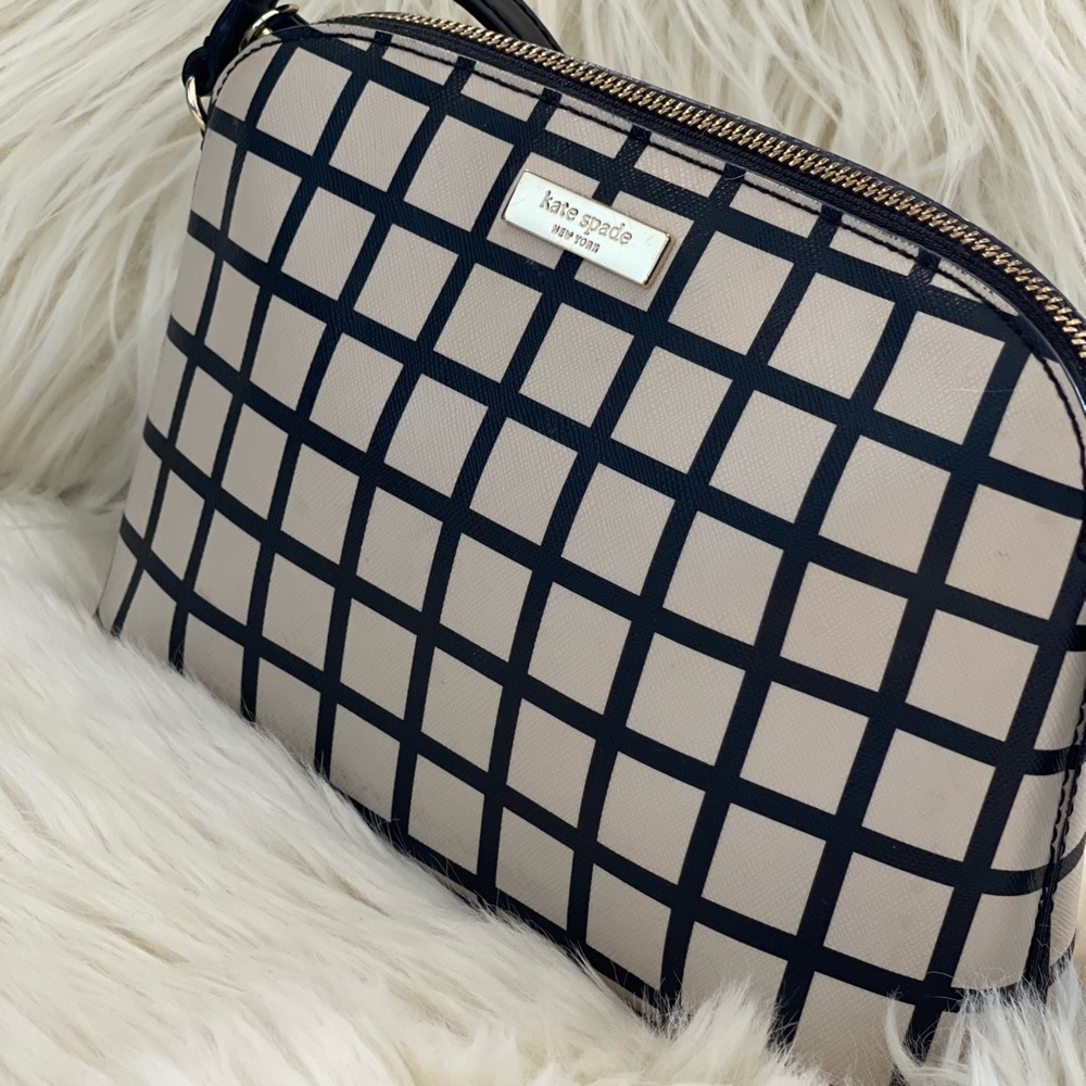 KATE SPADE Black and Beige Checker crossbody bag 🍾 - Picture 3 of 7